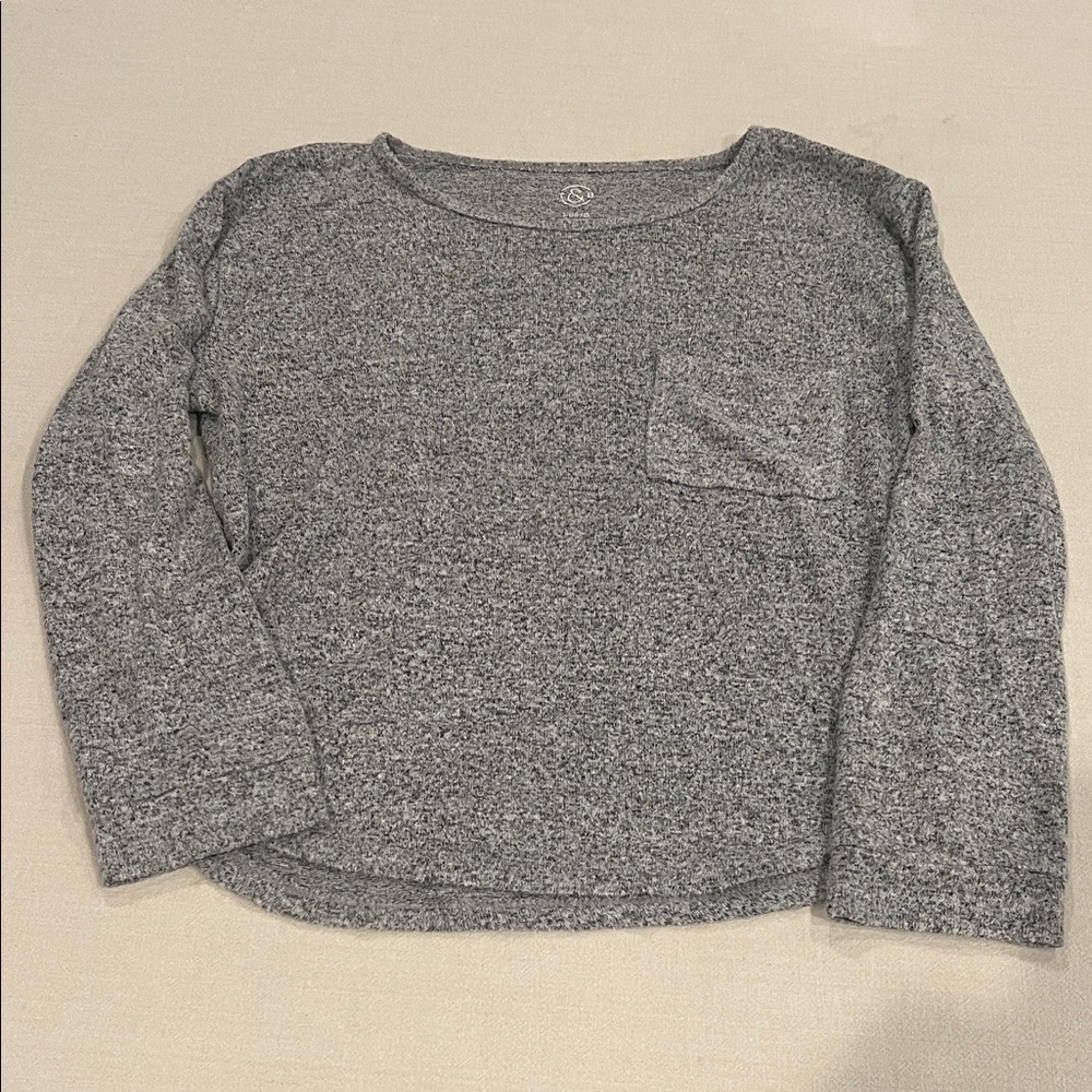 Kids Heather Gray Long-Sleeve Pocket Tee